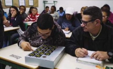 Conteúdo e Metodologia da Educação de Jovens e Adultos