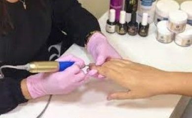 Depilação e Design de unhas