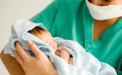 Integralidade no cuidado de enfermagem de obstetrícia e neonatologia